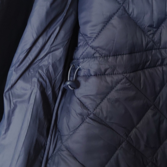 Rebecca Minkoff Navy Diamond Quilted Wrap-Style Jacket. Size L - Picture 8 of 11